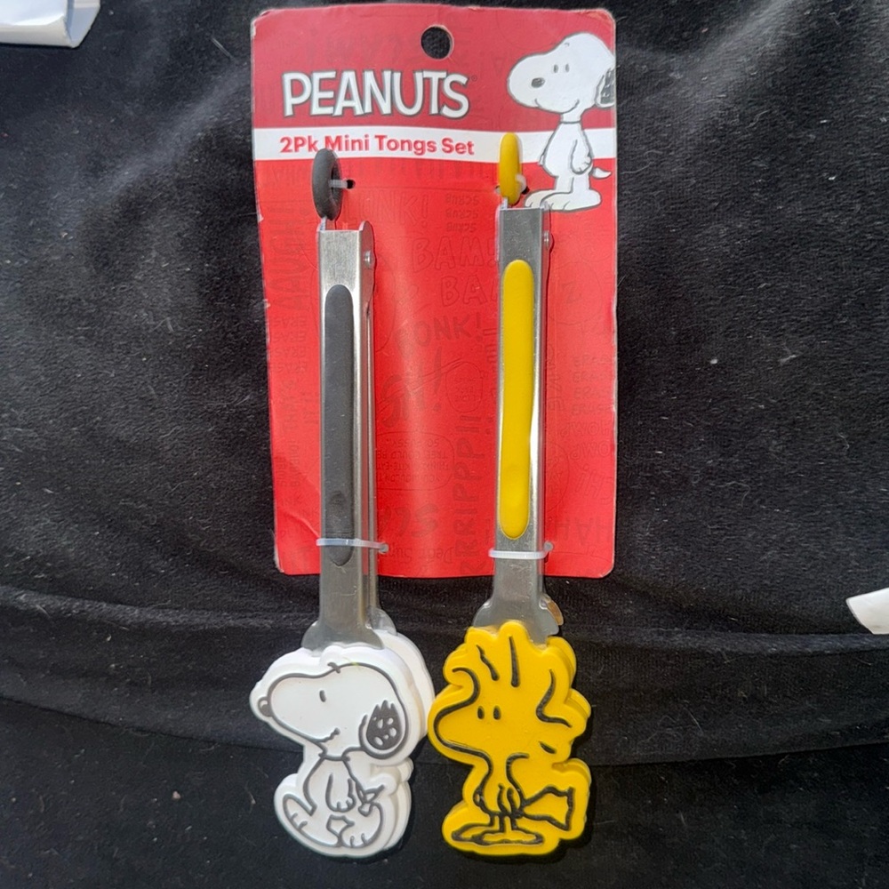 Brand New Peanuts Tongs Set snoopy Woodstock